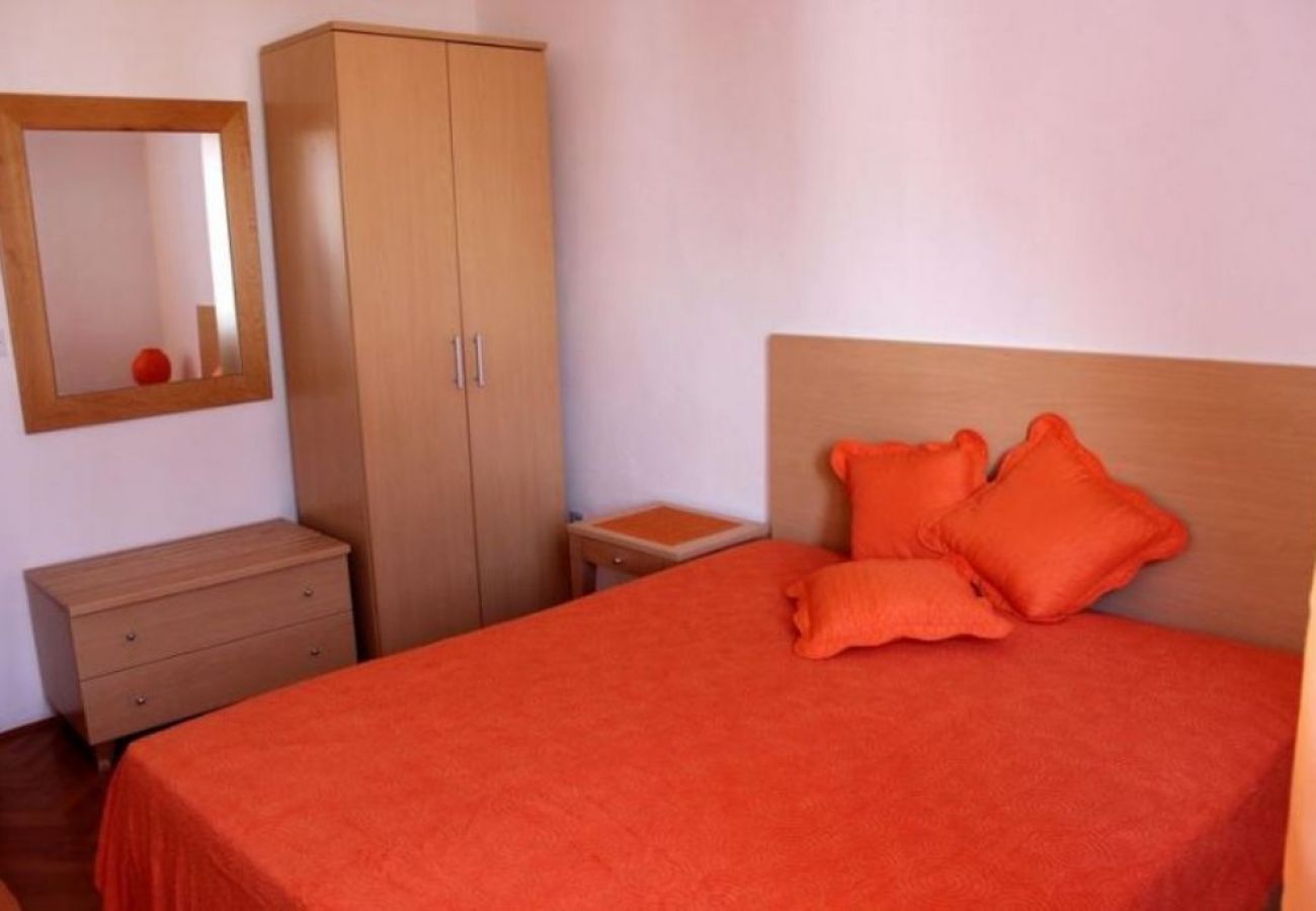 Apartament w Supetar - Apartament w Supetar z taras, Klimatyzacja, WIFI, Pralka (4300-2)