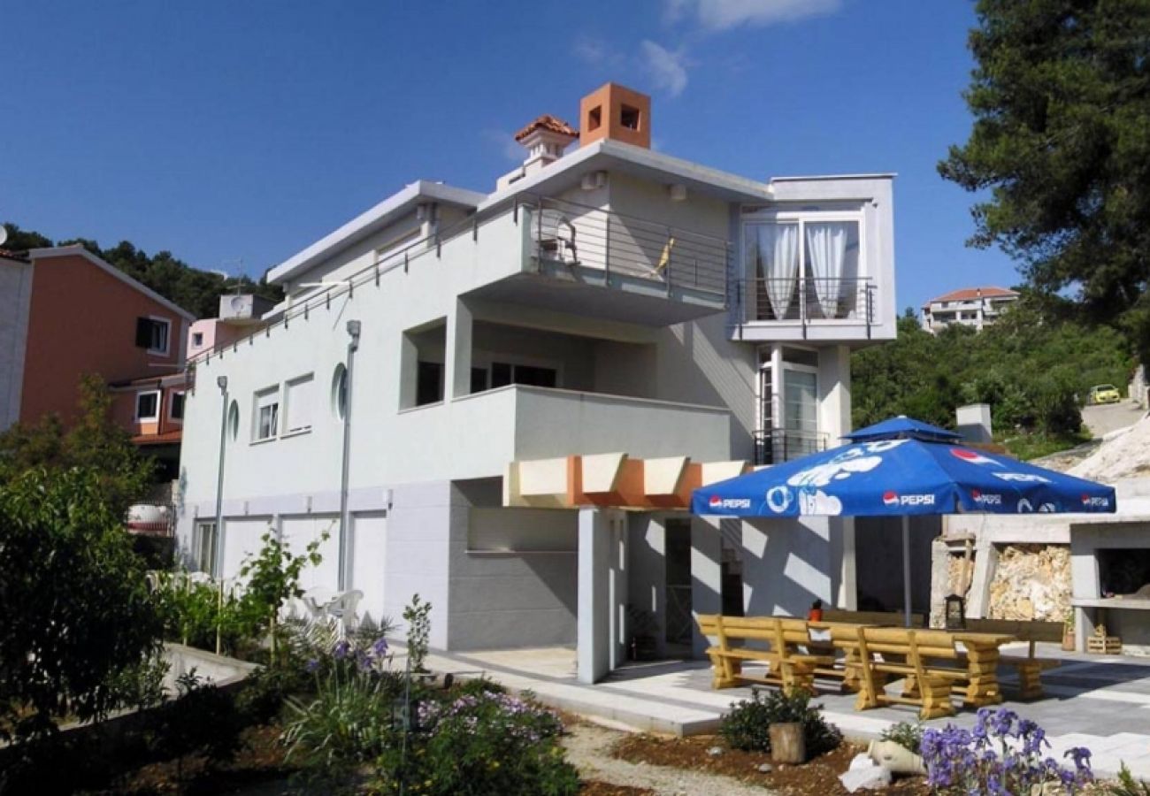 Apartament w Trogir - Apartament w Trogir z Widok na morze, taras, Klimatyzacja, WIFI (4328-6)