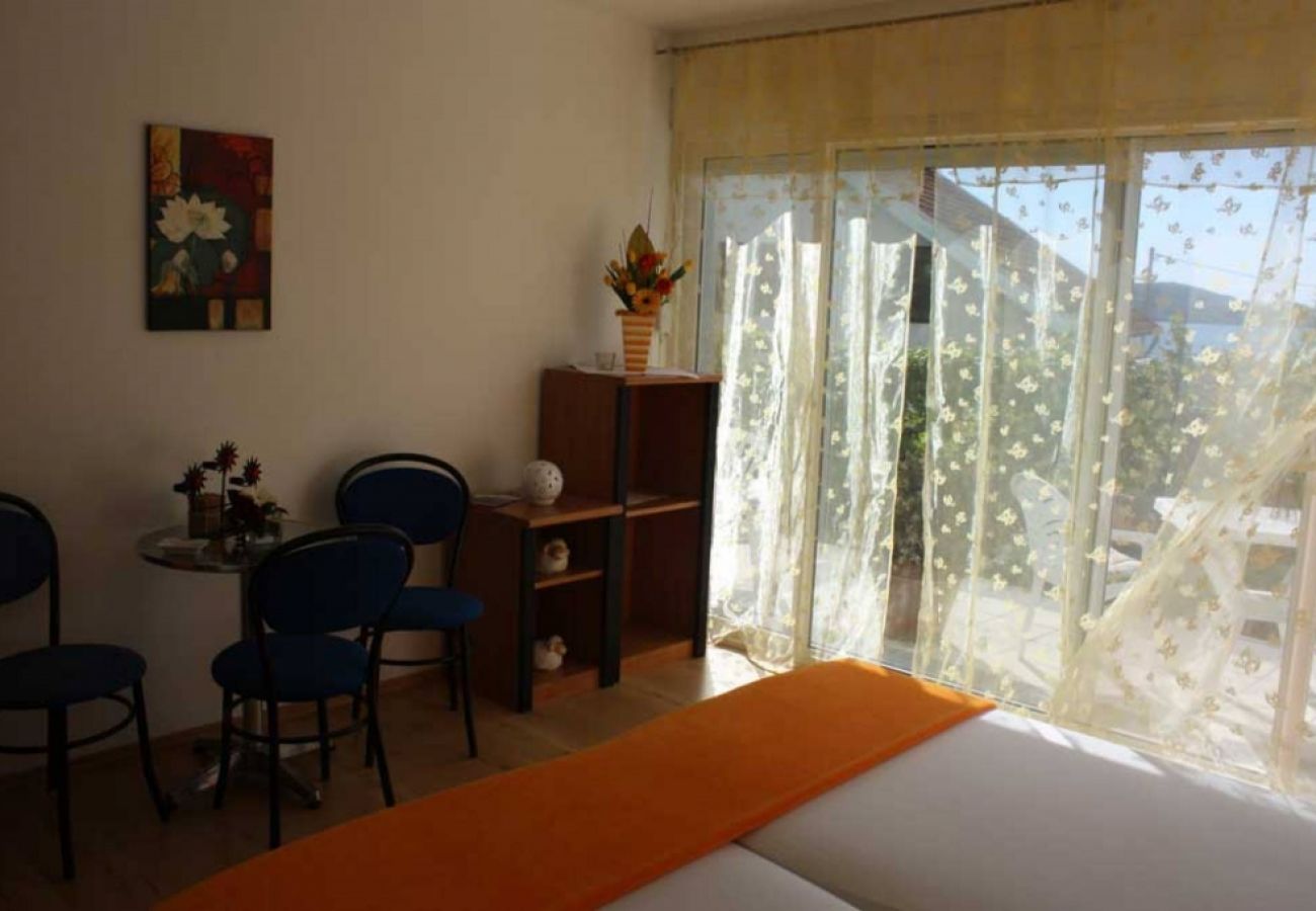 Studio w Trogir - Apartament Studio w Trogir z balkon, Klimatyzacja, WIFI (4328-3)