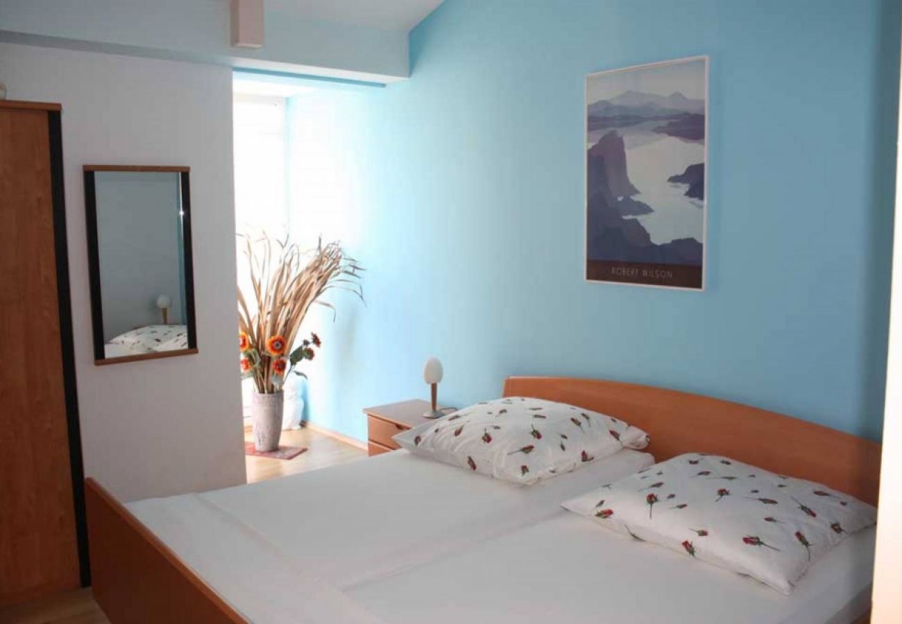 Apartament w Trogir - Apartament w Trogir z Widok na morze, taras, Klimatyzacja, WIFI (4328-5)