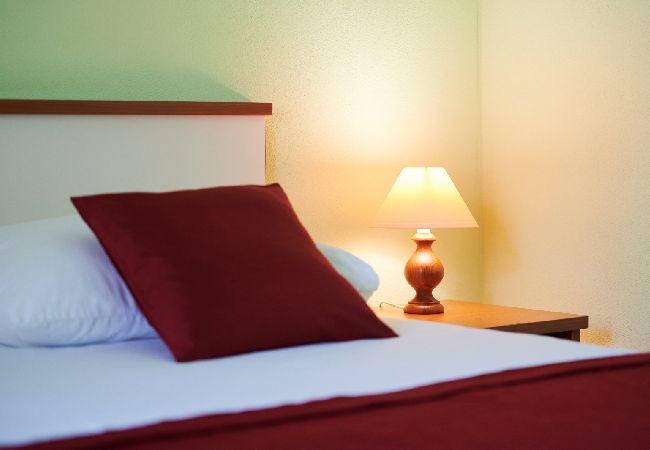 Pokój w Trogir - Pokój w Trogir z balkon, Klimatyzacja, WIFI (4324-3) Pokój w Trogir - Pokój w Trogir z balkon, Klimatyzacja, WIFI (4324-3)