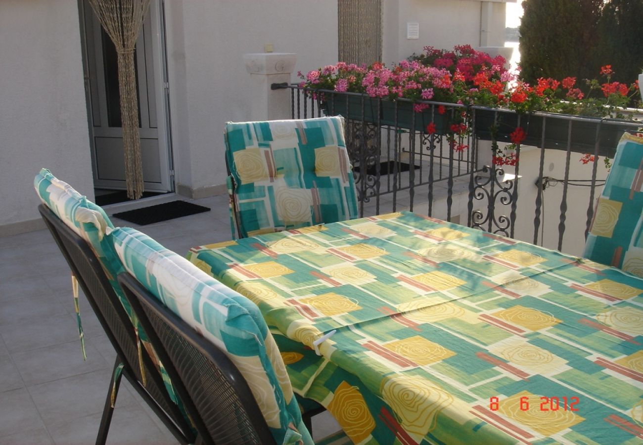 Studio w Brist - Apartament Studio w Brist z Widok na morze, balkon, Klimatyzacja, WIFI (4333-2)