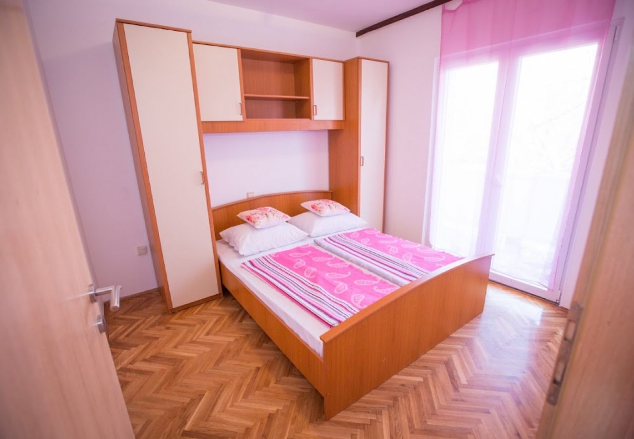 Apartament w Lopar - Apartament w Lopar z taras, Klimatyzacja, WIFI, Pralka (4360-3)