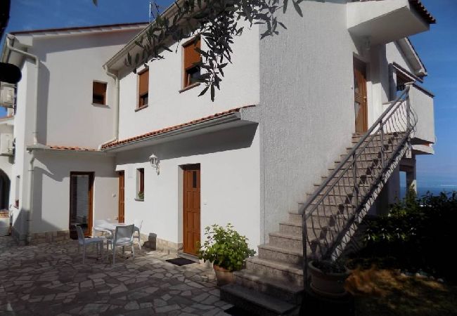 Studio w Mošcenicka Draga - Apartament Studio w Mošćenička Draga z Widok na morze, taras, Klimatyzacja, WIFI (4364-3) Studio w Mošcenicka Draga - Apartament Studio w Mošćenička Draga z Widok na morze, taras, Klimatyzacja, WIFI (4364-3)