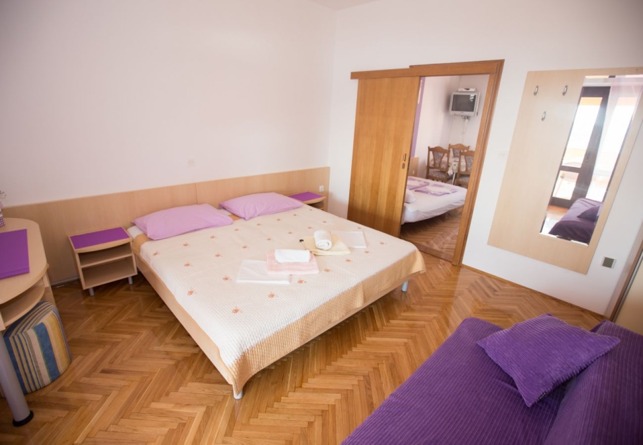 Apartament w Lopar - Apartament w Lopar z Widok na morze, taras, Klimatyzacja, WIFI (178-3)