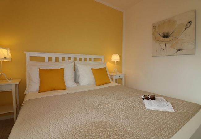 Apartament w Porec - Apartament w Poreču z tarasem, klimatyzacją, Wi-Fi, zmywarką (4400-10) Apartament w Porec - Apartament w Poreču z tarasem, klimatyzacją, Wi-Fi, zmywarką (4400-10)