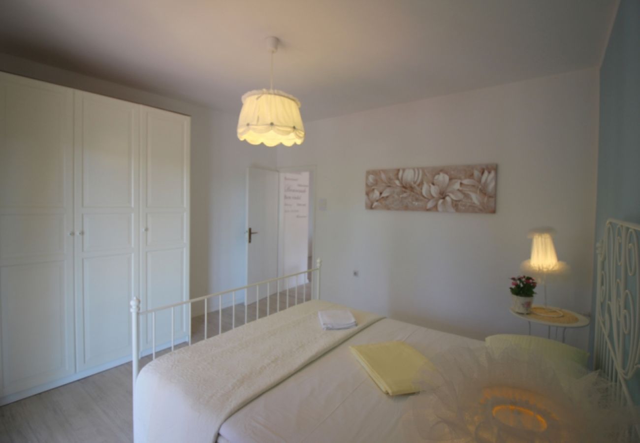 Apartament w Porec - Ferienwohnung in Poreč mit Terrasse, Klimaanlage, W-LAN, Spülmaschine (4400-10)