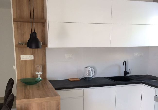 Apartament w Podgora - Apartament w Podgora z Widok na morze, taras, Klimatyzacja, WIFI (4492-3) Apartament w Podgora - Apartament w Podgora z Widok na morze, taras, Klimatyzacja, WIFI (4492-3)