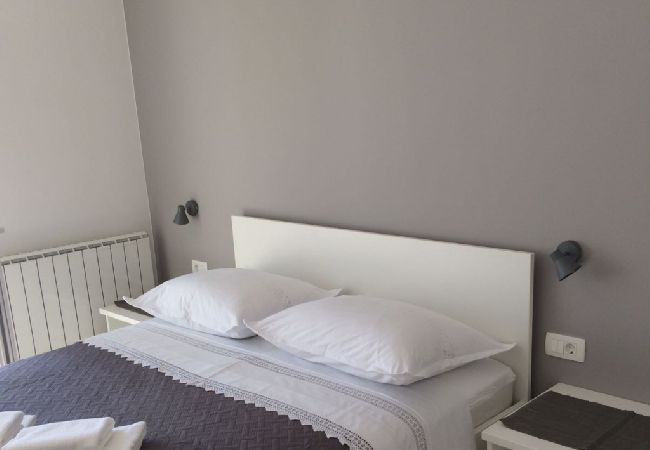 Apartament w Podgora - Apartament w Podgora z Widok na morze, taras, Klimatyzacja, WIFI (4492-3) Apartament w Podgora - Apartament w Podgora z Widok na morze, taras, Klimatyzacja, WIFI (4492-3)