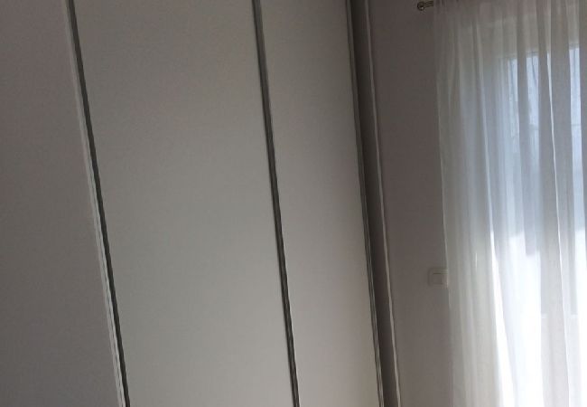 Apartament w Podgora - Apartament w Podgora z Widok na morze, taras, Klimatyzacja, WIFI (4492-3) Apartament w Podgora - Apartament w Podgora z Widok na morze, taras, Klimatyzacja, WIFI (4492-3)