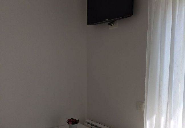 Studio w Podgora - Apartament Studio w Podgora z Widok na morze, balkon, Klimatyzacja, WIFI (4492-4) Studio w Podgora - Apartament Studio w Podgora z Widok na morze, balkon, Klimatyzacja, WIFI (4492-4)