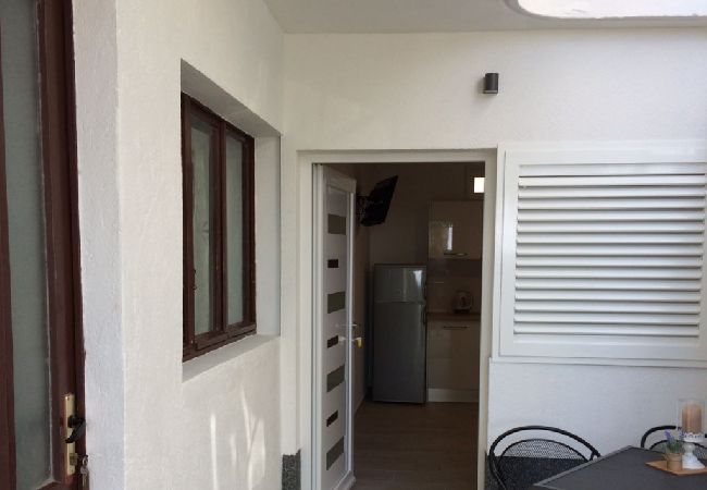 Apartament w Podgora - Apartament w Podgora z Widok na morze, taras, Klimatyzacja, WIFI (4492-1) Apartament w Podgora - Apartament w Podgora z Widok na morze, taras, Klimatyzacja, WIFI (4492-1)