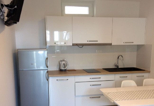 Apartament w Podgora - Apartament w Podgora z Widok na morze, taras, Klimatyzacja, WIFI (4492-1) Apartament w Podgora - Apartament w Podgora z Widok na morze, taras, Klimatyzacja, WIFI (4492-1)