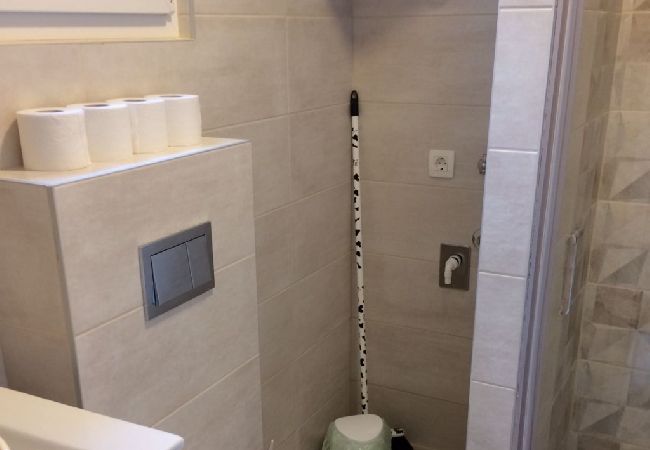 Apartament w Podgora - Apartament w Podgora z Widok na morze, taras, Klimatyzacja, WIFI (4492-1) Apartament w Podgora - Apartament w Podgora z Widok na morze, taras, Klimatyzacja, WIFI (4492-1)