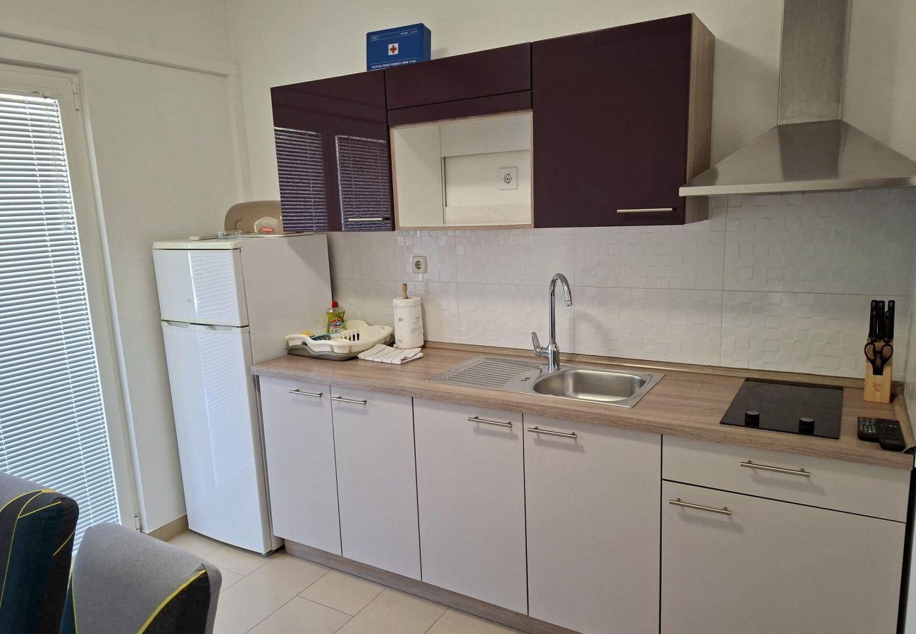 Apartament w Vrsi - Apartament w Vrsi z balkon, Klimatyzacja, WIFI (4494-2)