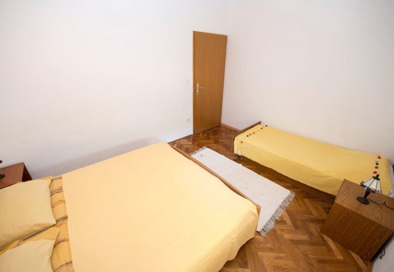 Apartament w Duce - Apartament w Duće z Widok na morze, taras, Klimatyzacja, WIFI (132-9)