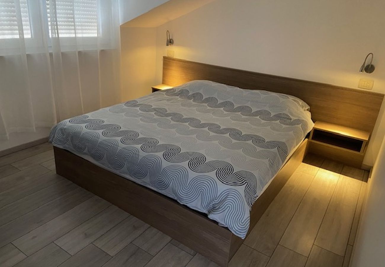 Apartament w Punat - Apartament w Punat z Widok na morze, taras, Klimatyzacja, WIFI (4534-2)