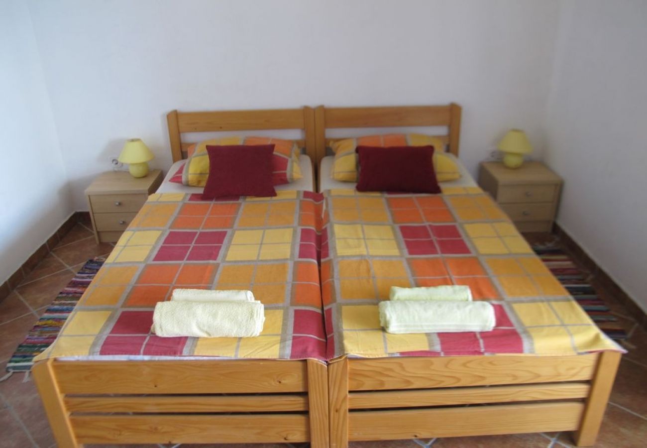 Apartament w Vir - Apartament w Vir z Widok na morze, taras, Klimatyzacja, WIFI (4472-1)