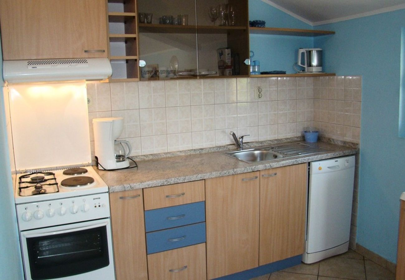 Apartament w Supetarska Draga - Apartament w Supetarska Draga z Widok na morze, taras, Klimatyzacja, WIFI (4551-3)