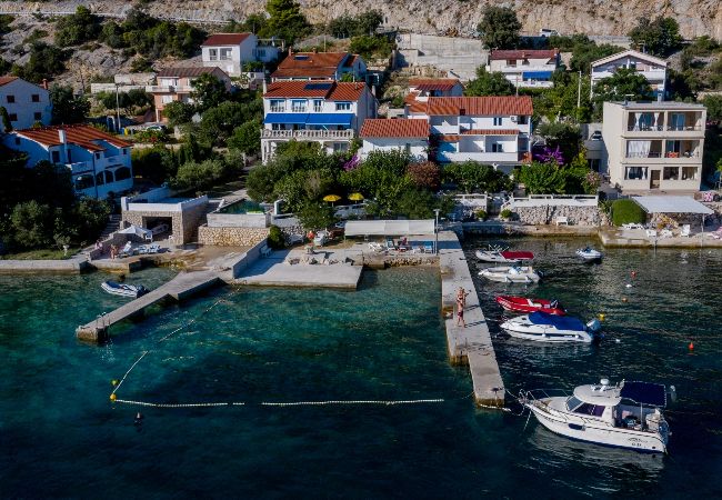 Apartament w Supetarska Draga - Apartament w Supetarska Draga z Widok na morze, balkon, Klimatyzacja, WIFI (4551-4) Apartament w Supetarska Draga - Apartament w Supetarska Draga z Widok na morze, balkon, Klimatyzacja, WIFI (4551-4)