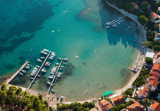 Apartament w Supetarska Draga - Apartament w Supetarska Draga z Widok na morze, balkon, Klimatyzacja, WIFI (4551-5) Apartament w Supetarska Draga - Apartament w Supetarska Draga z Widok na morze, balkon, Klimatyzacja, WIFI (4551-5)