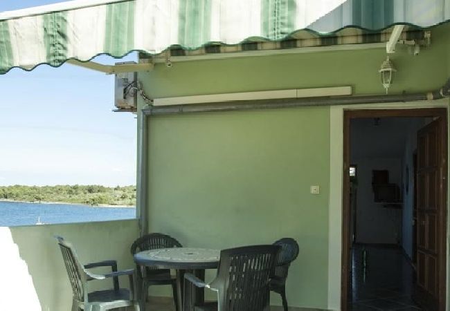 Apartament w Ždrelac - Apartament w Ždrelac z Widok na morze, Loggia, Klimatyzacja, WIFI (4565-1) Apartament w Ždrelac - Apartament w Ždrelac z Widok na morze, Loggia, Klimatyzacja, WIFI (4565-1)