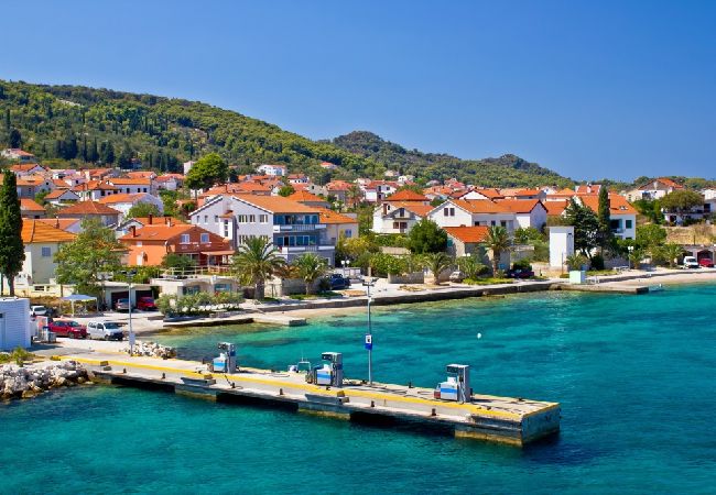 Apartament w Preko - Apartament w Preko z Widok na morze, taras, Klimatyzacja, WIFI (4574-1) Apartament w Preko - Apartament w Preko z Widok na morze, taras, Klimatyzacja, WIFI (4574-1)