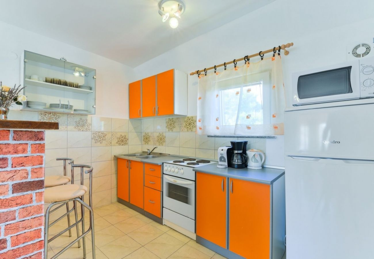 Apartament w Vir - Apartament w Vir z taras, Klimatyzacja, WIFI (4592-1)