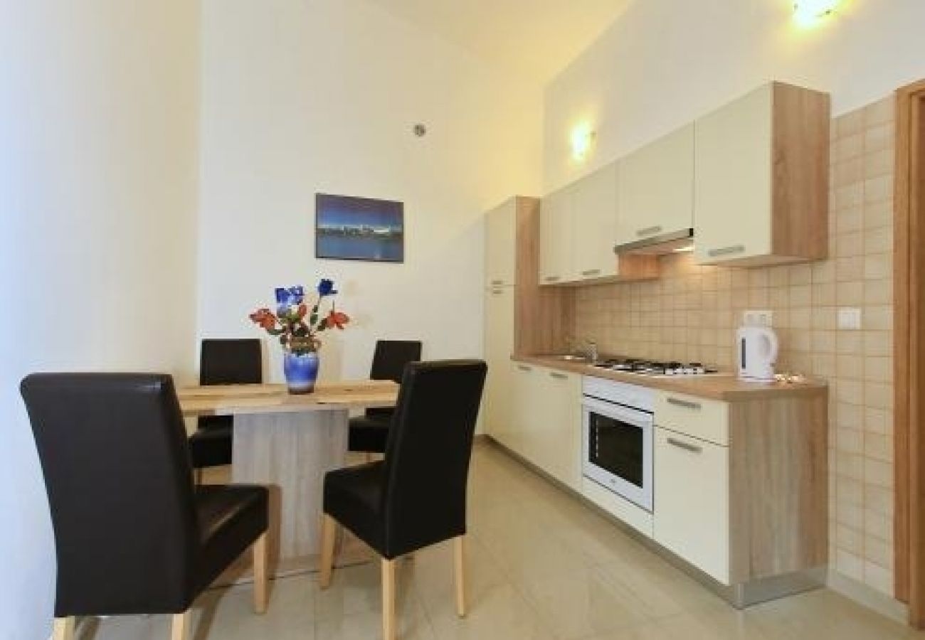 Apartament w Vir - Apartament w Vir z Widok na morze, taras, Klimatyzacja, WIFI (4595-5)