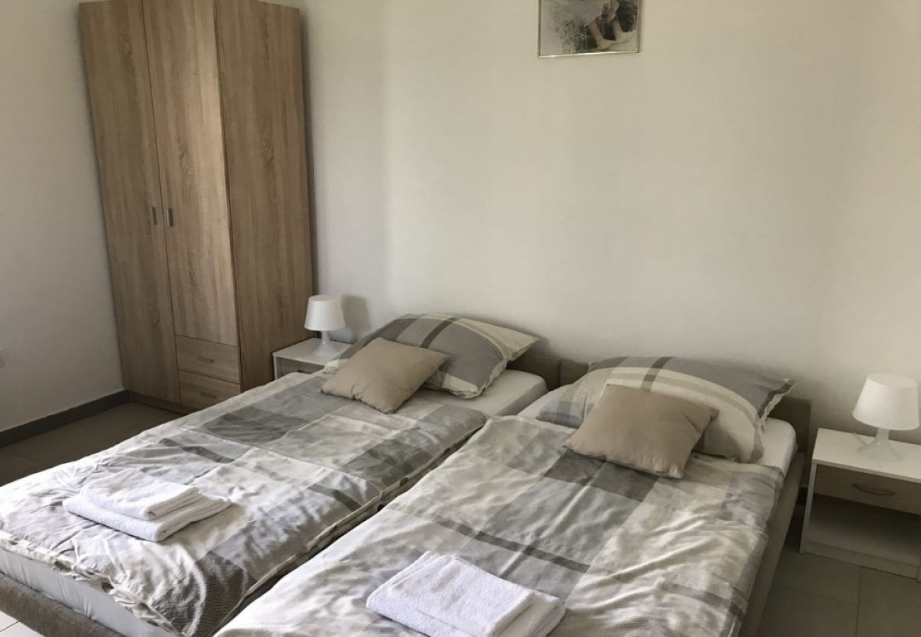 Apartament w Lopar - Apartament w Lopar z Widok na morze, taras, Klimatyzacja, WIFI (4607-2)