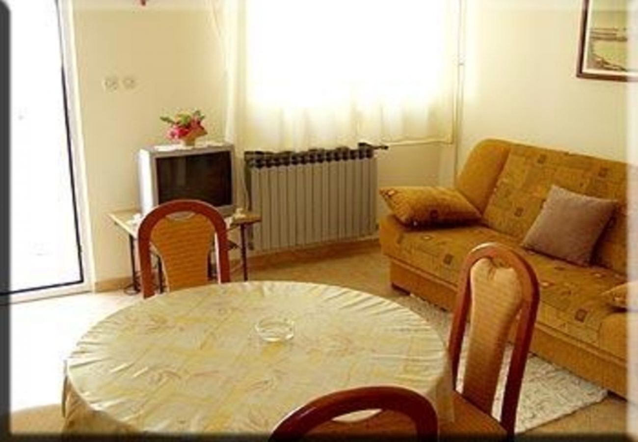 Apartament w Kampor - Apartament w Kampor z Widok na morze, taras, Klimatyzacja, WIFI (4610-2)