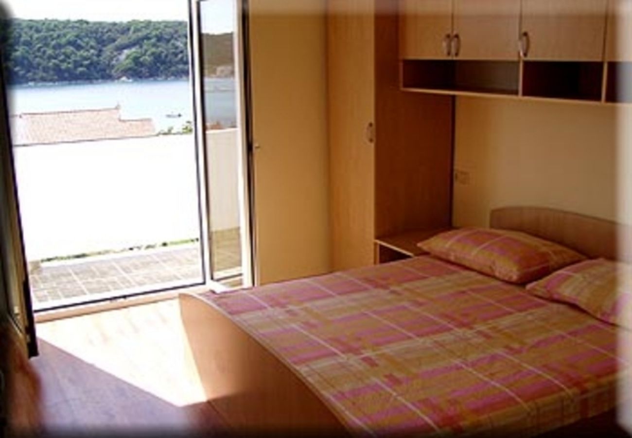 Apartament w Kampor - Apartament w Kampor z Widok na morze, taras, Klimatyzacja, WIFI (4610-5)