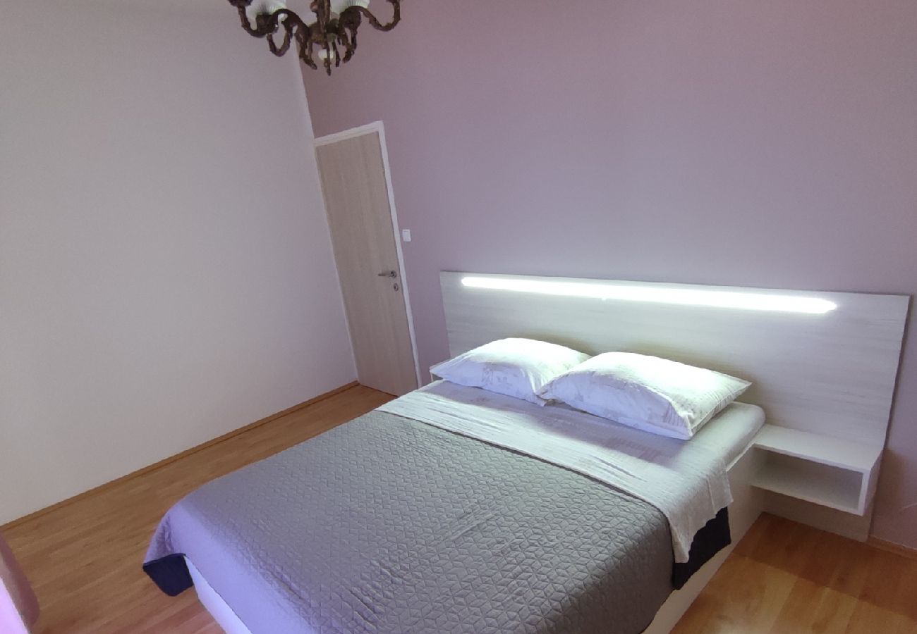 Apartament w Lopar - Apartament w Lopar z Widok na morze, taras, Klimatyzacja, WIFI (4618-2)