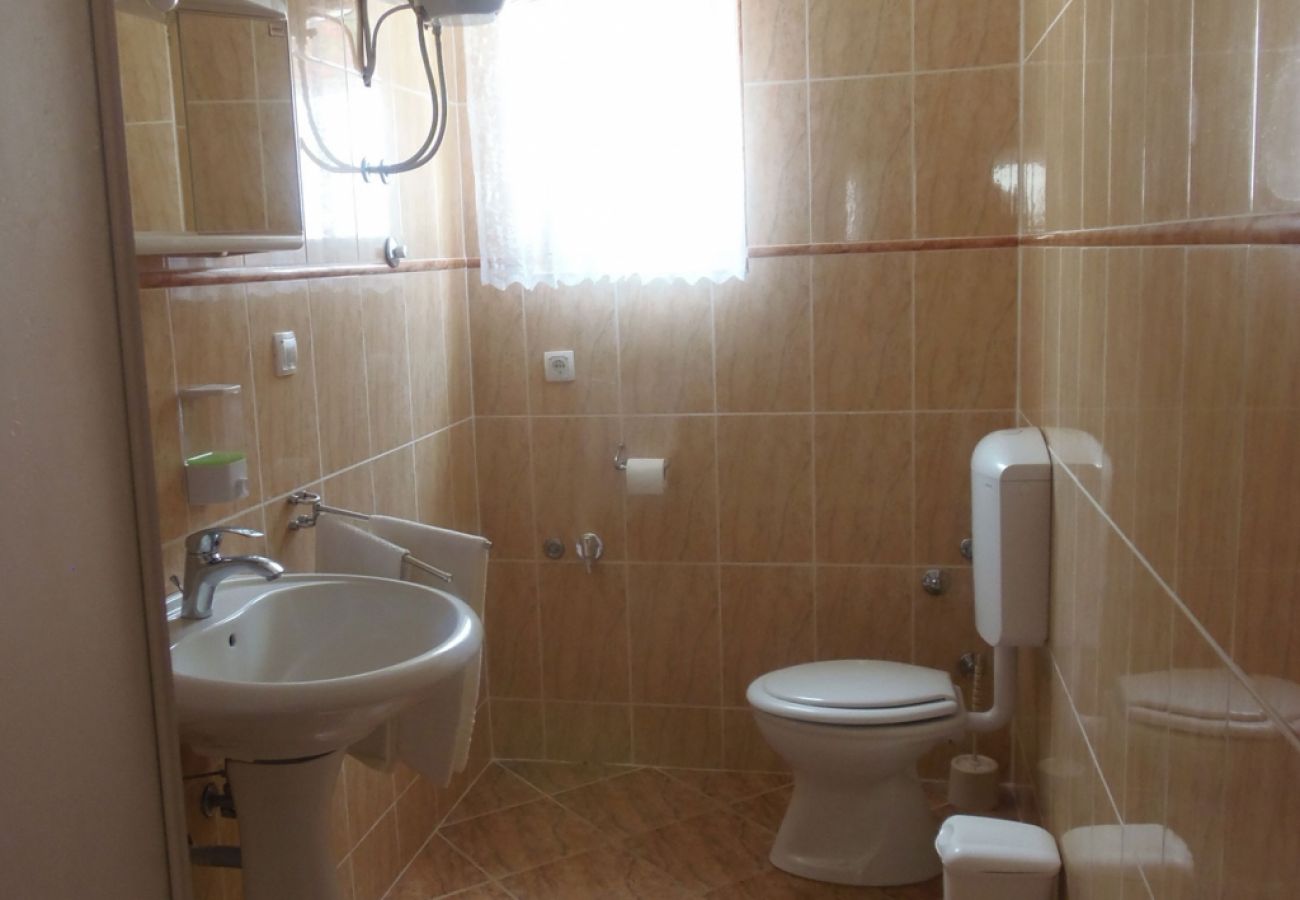 Apartament w Dramalj - Apartament w Dramalj z Widok na morze, balkon, Klimatyzacja, WIFI (4623-7)