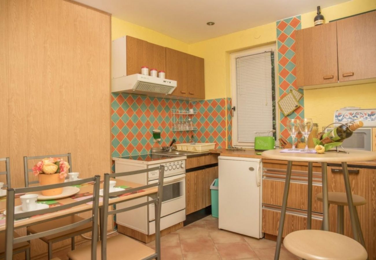 Apartament w Crikvenica - Apartament w Crikvenica z Widok na morze, taras, Klimatyzacja, WIFI (4628-56)