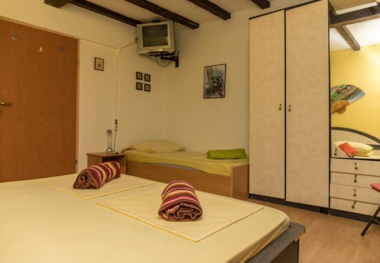 Apartament w Crikvenica - Apartament w Crikvenica z Widok na morze, taras, Klimatyzacja, WIFI (4628-56)