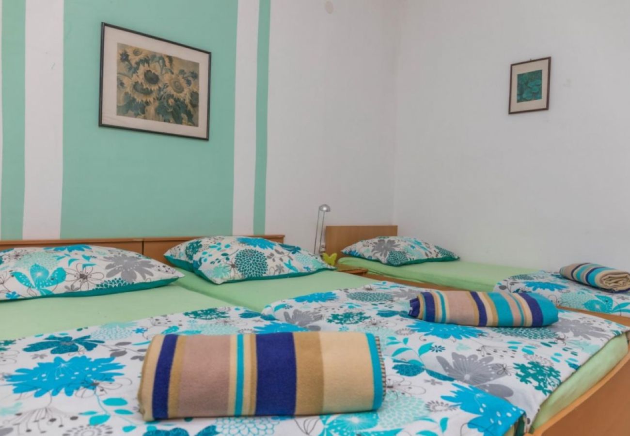 Apartament w Crikvenica - Apartament w Crikvenica z Widok na morze, taras, Klimatyzacja, WIFI (4628-56)