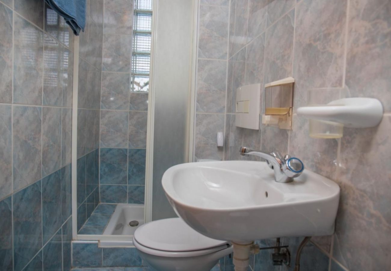 Apartament w Crikvenica - Apartament w Crikvenica z Widok na morze, taras, Klimatyzacja, WIFI (4628-56)