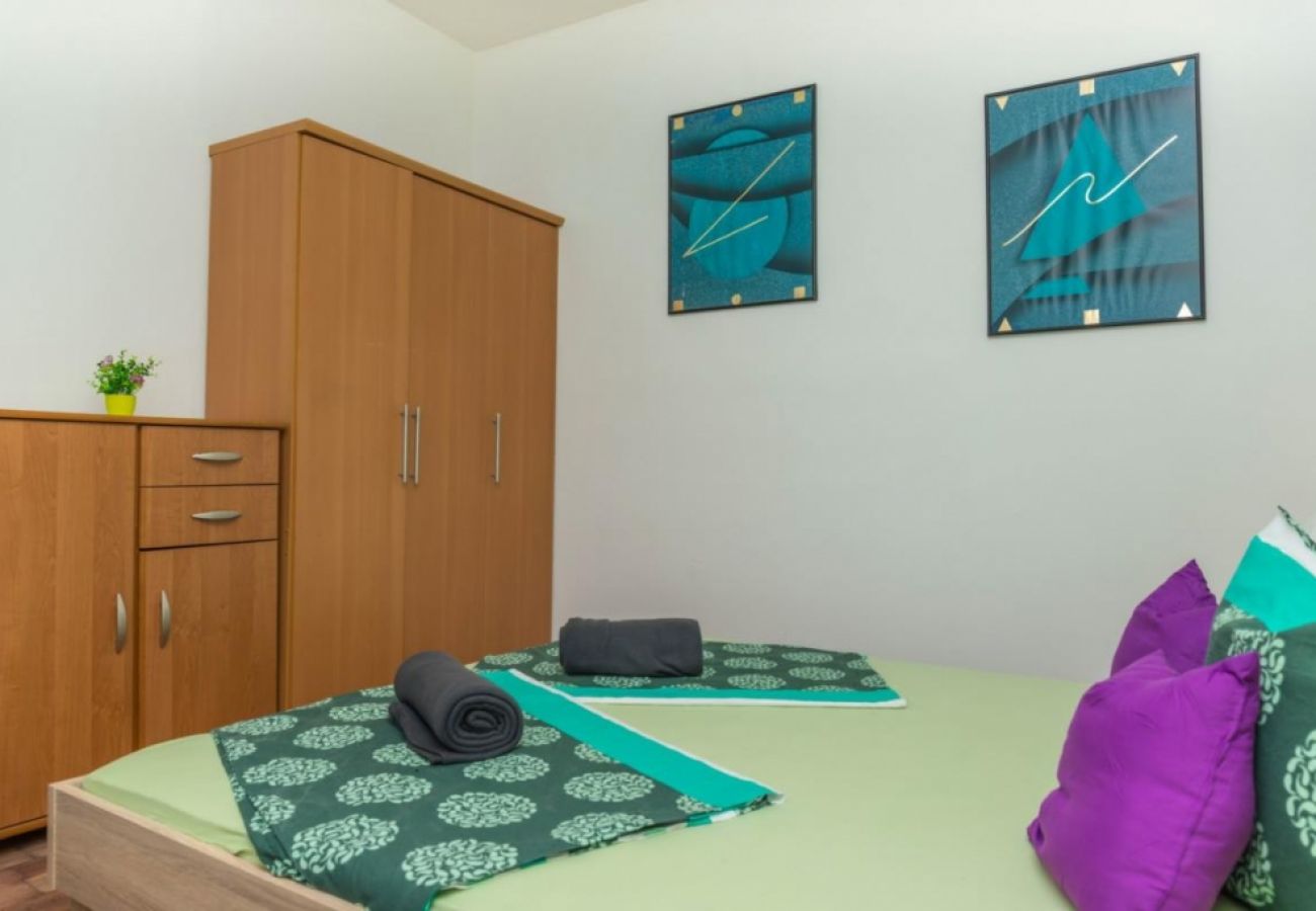 Apartament w Crikvenica - Apartament w Crikvenica z Widok na morze, taras, Klimatyzacja, WIFI (4628-3)