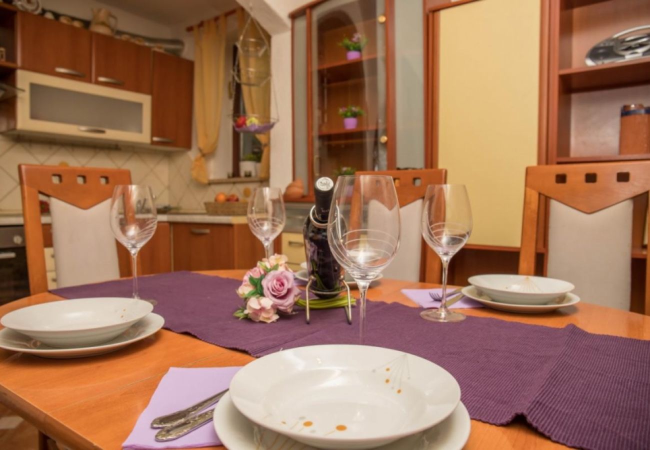 Apartament w Crikvenica - Apartament w Crikvenica z Widok na morze, taras, Klimatyzacja, WIFI (4628-4)