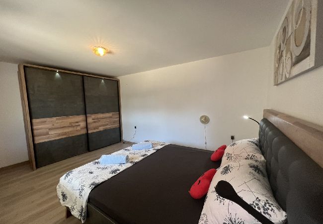 Apartament w Medulin - Apartament w Medulin z taras, Klimatyzacja, WIFI (4634-1) Apartament w Medulin - Apartament w Medulin z taras, Klimatyzacja, WIFI (4634-1)