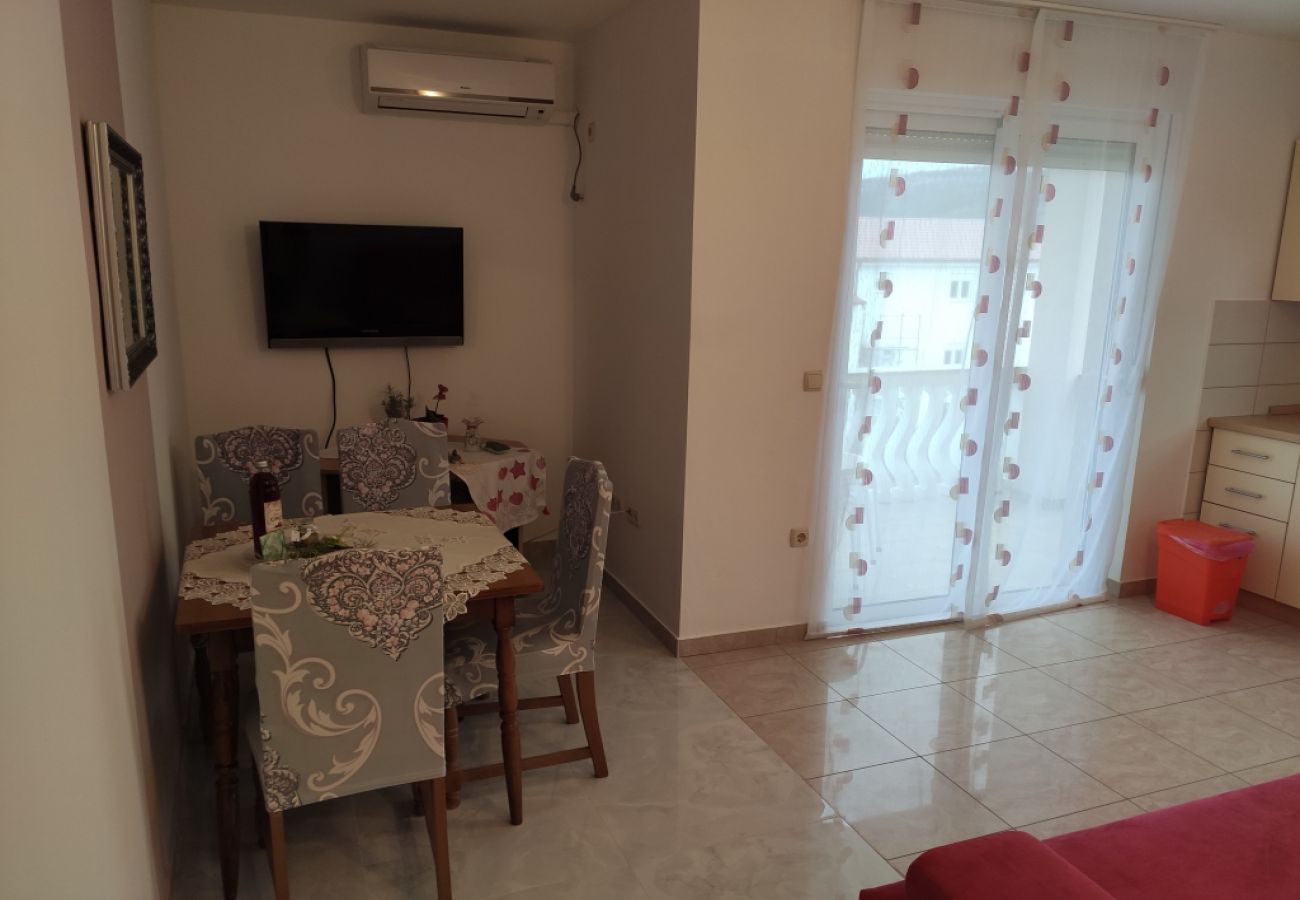 Apartament w Lopar - Apartament w Lopar z taras, Klimatyzacja, WIFI, Pralka (4619-2)