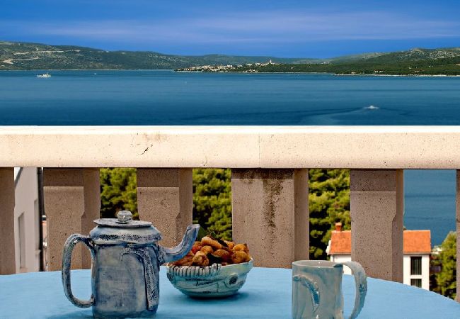 Apartament w Trogir - Apartament w Trogir z Widok na morze, taras, Klimatyzacja, WIFI (4655-3) Apartament w Trogir - Apartament w Trogir z Widok na morze, taras, Klimatyzacja, WIFI (4655-3)
