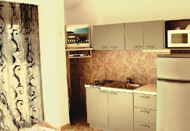 Apartament w Trogir - Apartament w Trogir z Widok na morze, taras, Klimatyzacja, WIFI (4655-3) Apartament w Trogir - Apartament w Trogir z Widok na morze, taras, Klimatyzacja, WIFI (4655-3)