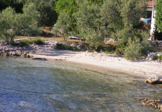 Dom w Pašman - Robinson dom w Pašman z Widok na morze, taras, Klimatyzacja, WIFI (4654-1) Dom w Pašman - Robinson dom w Pašman z Widok na morze, taras, Klimatyzacja, WIFI (4654-1)