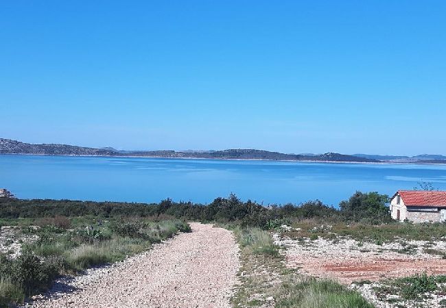 Dom w Pašman - Robinson dom w Pašman z Widok na morze, taras, Klimatyzacja, WIFI (4654-1) Dom w Pašman - Robinson dom w Pašman z Widok na morze, taras, Klimatyzacja, WIFI (4654-1)