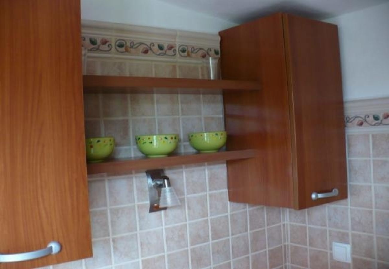 Apartament w Nevidane - Apartament w Neviđane z Widok na morze, balkon, Klimatyzacja, WIFI (4663-4)