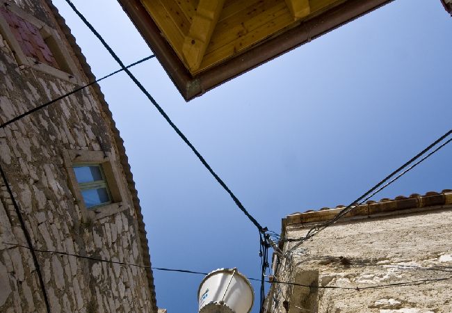 Dom w Betina - Domek wypoczynkowy w Betina z Widok na morze, taras, Klimatyzacja, WIFI (4671-1) Dom w Betina - Domek wypoczynkowy w Betina z Widok na morze, taras, Klimatyzacja, WIFI (4671-1)