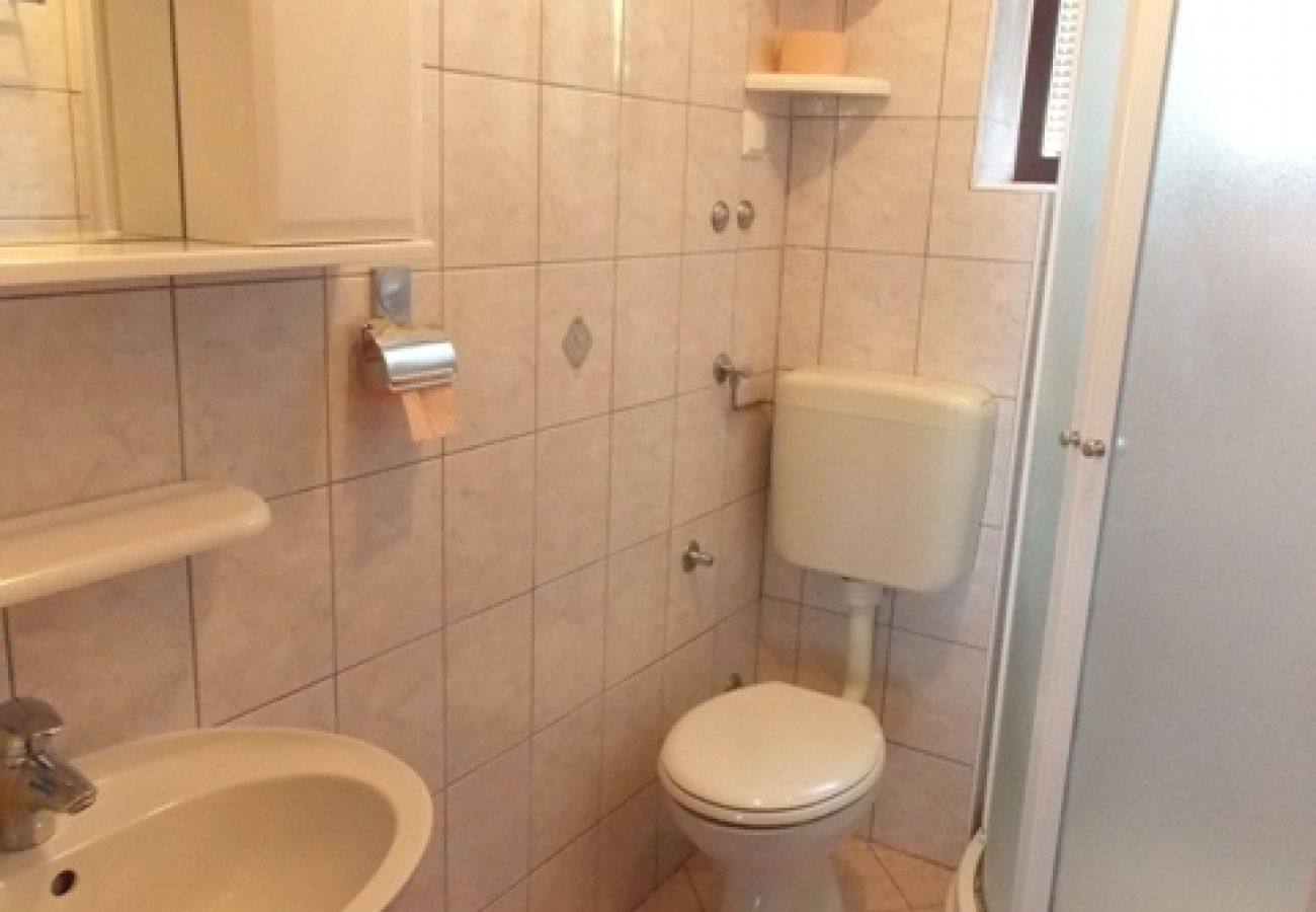 Apartament w Malinska - Apartament w Malinska z Widok na morze, taras, Klimatyzacja, WIFI (4690-2)