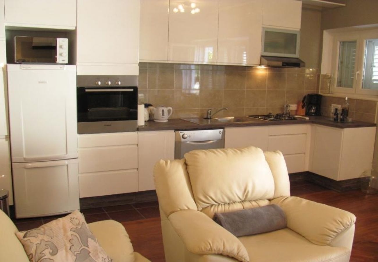 Apartament w Korcula - Apartament w Korčula z Widok na morze, taras, Klimatyzacja, WIFI (4695-1)